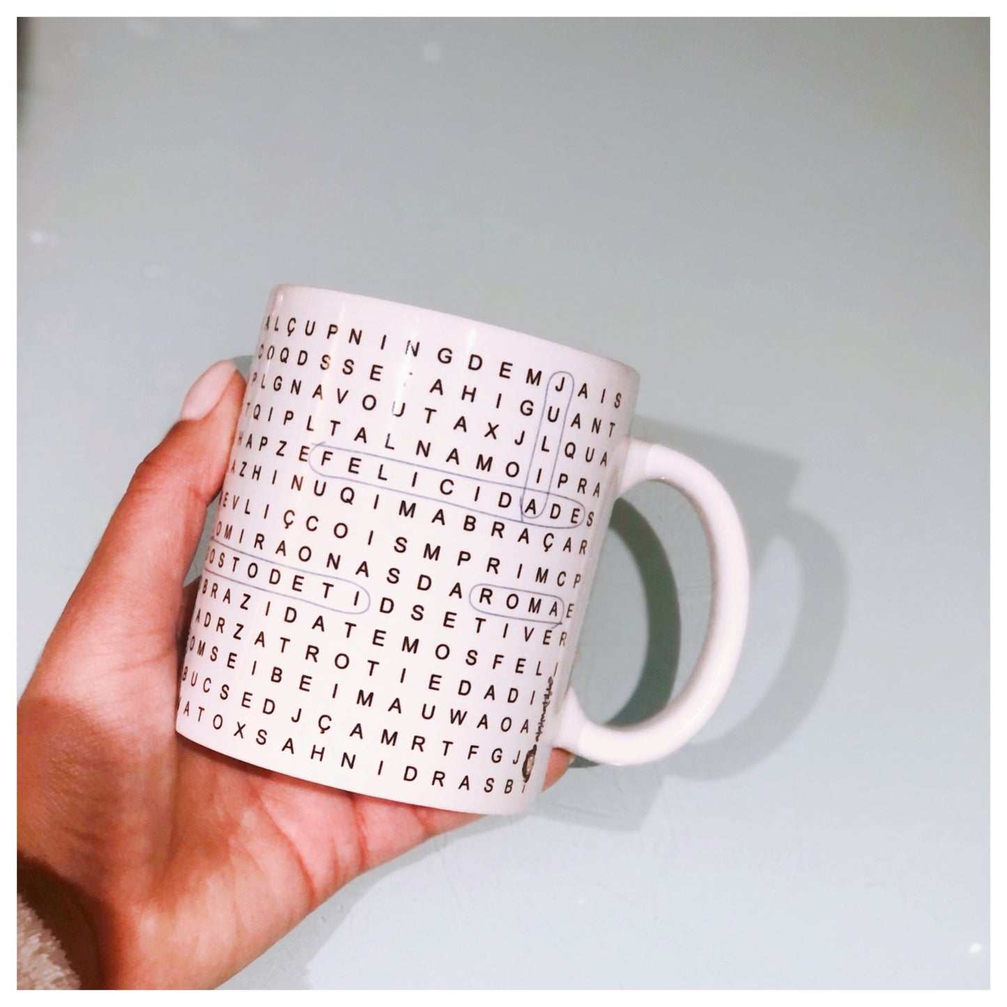 caneca sopa de letras