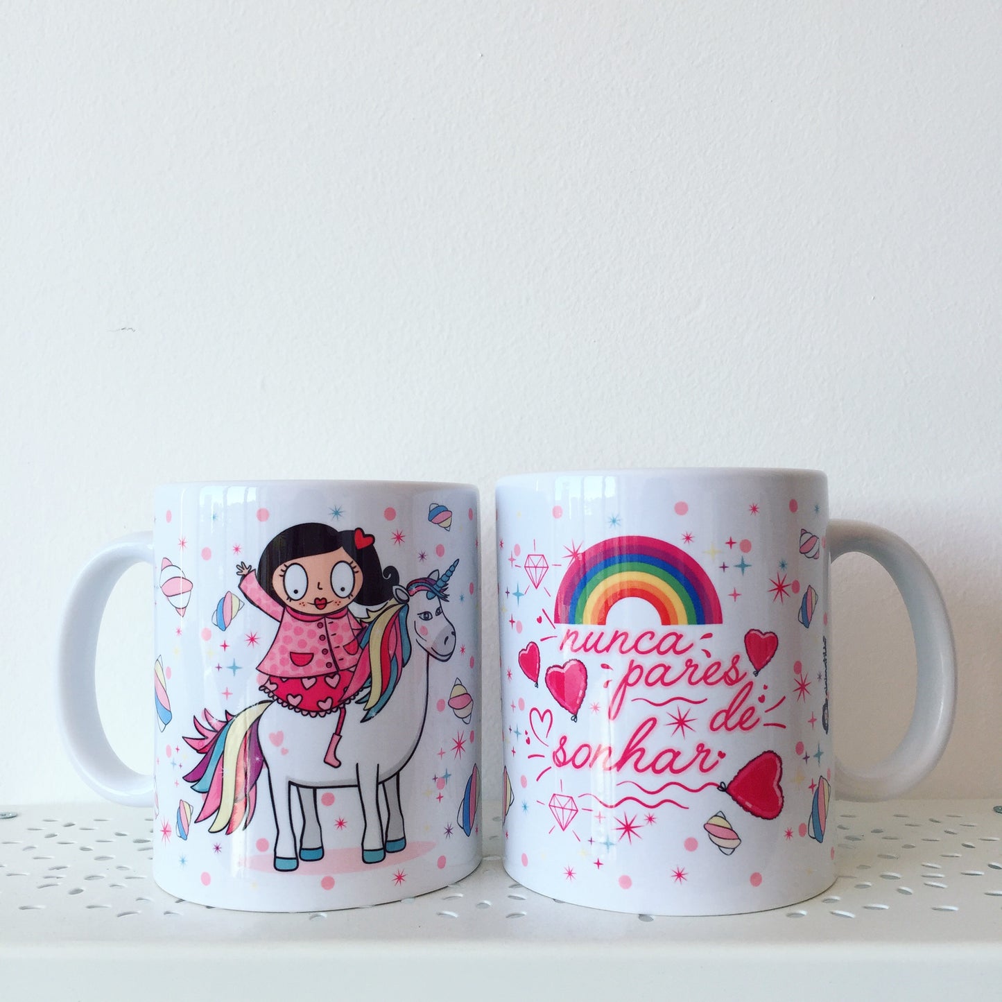 caneca unicórnio "nunca pares de sonhar"