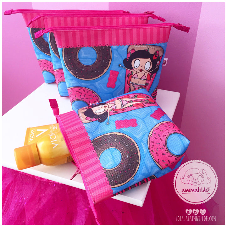 necessaire ilustração de piscina